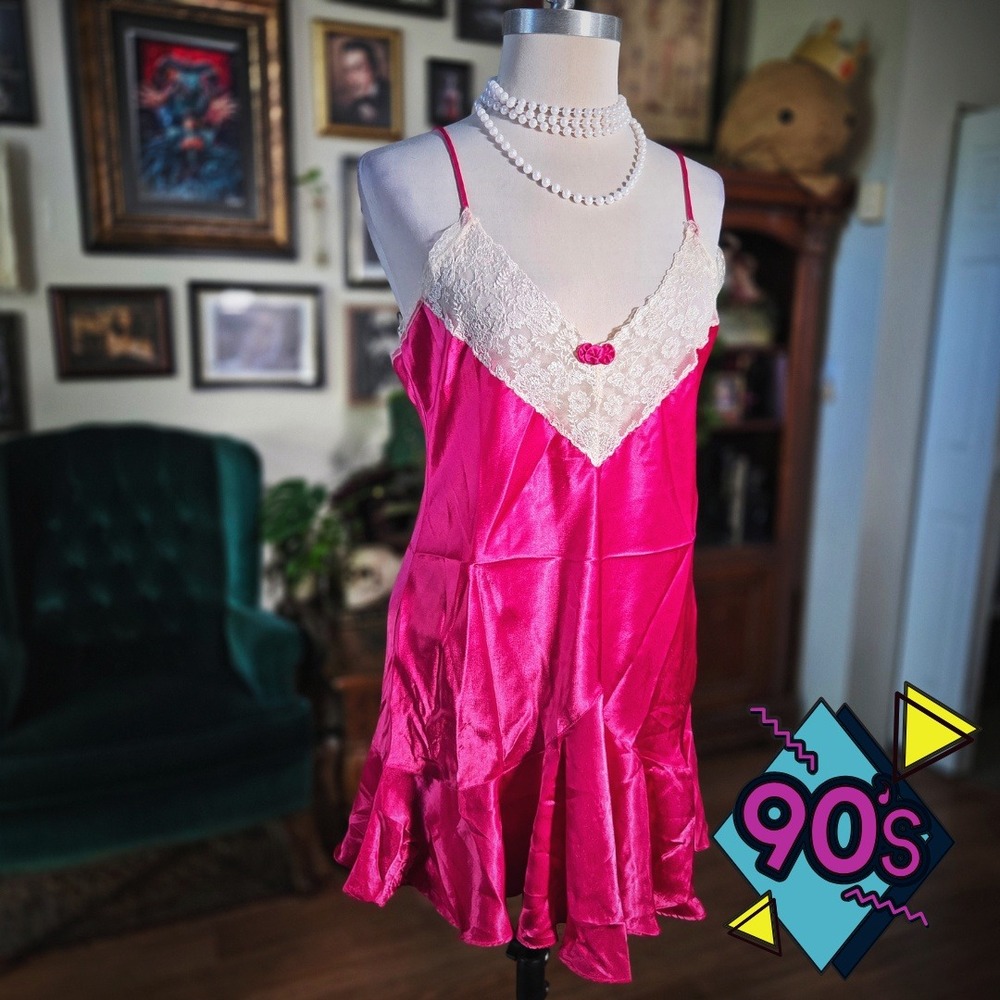 Victoria's Secret Vintage Lingerie 90s Pink Satin‎ Lace Gold Label Slip Babydoll